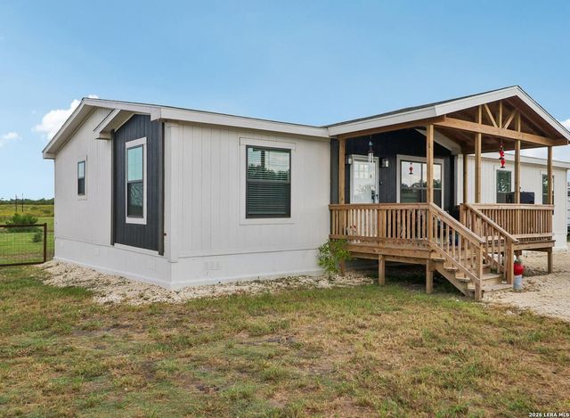 2629 Fm 1332, Jourdanton, TX 78026