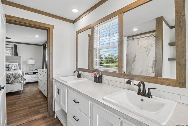 2629 Fm 1332, Jourdanton, TX 78026