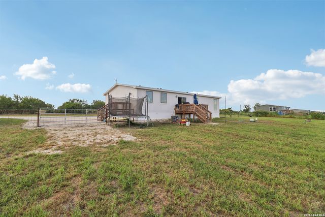 2629 Fm 1332, Jourdanton, TX 78026