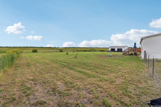 2629 Fm 1332, Jourdanton, TX 78026
