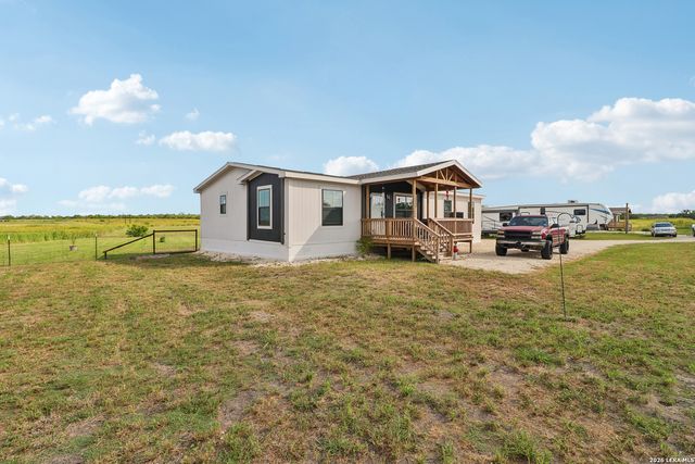 2629 Fm 1332, Jourdanton, TX 78026
