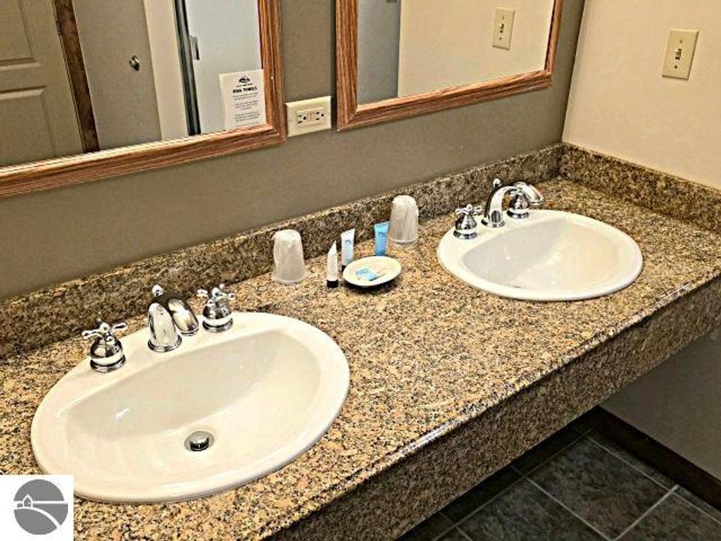 Image 10 of property listing at 2400 Troon South # 4210, Bellaire, MI 49615