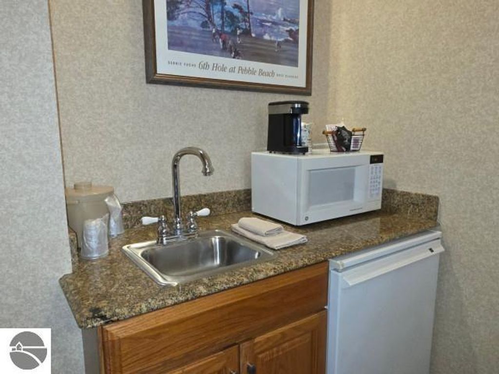 Image 15 of property listing at 2400 Troon South # 4210, Bellaire, MI 49615