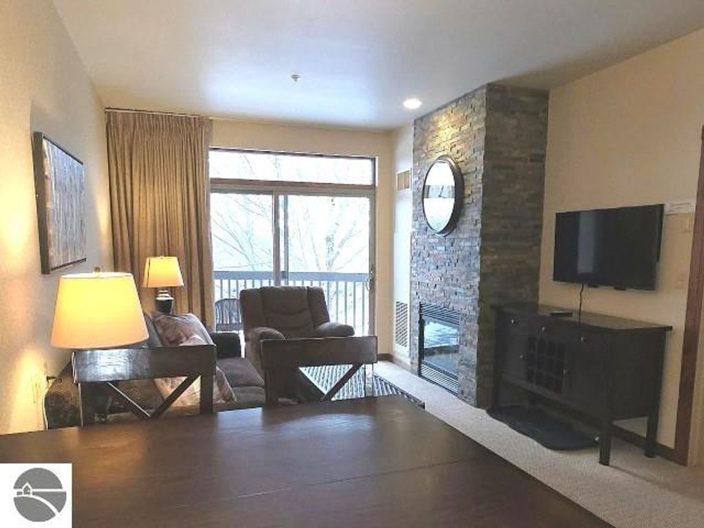 Image 20 of property listing at 2400 Troon South # 4210, Bellaire, MI 49615