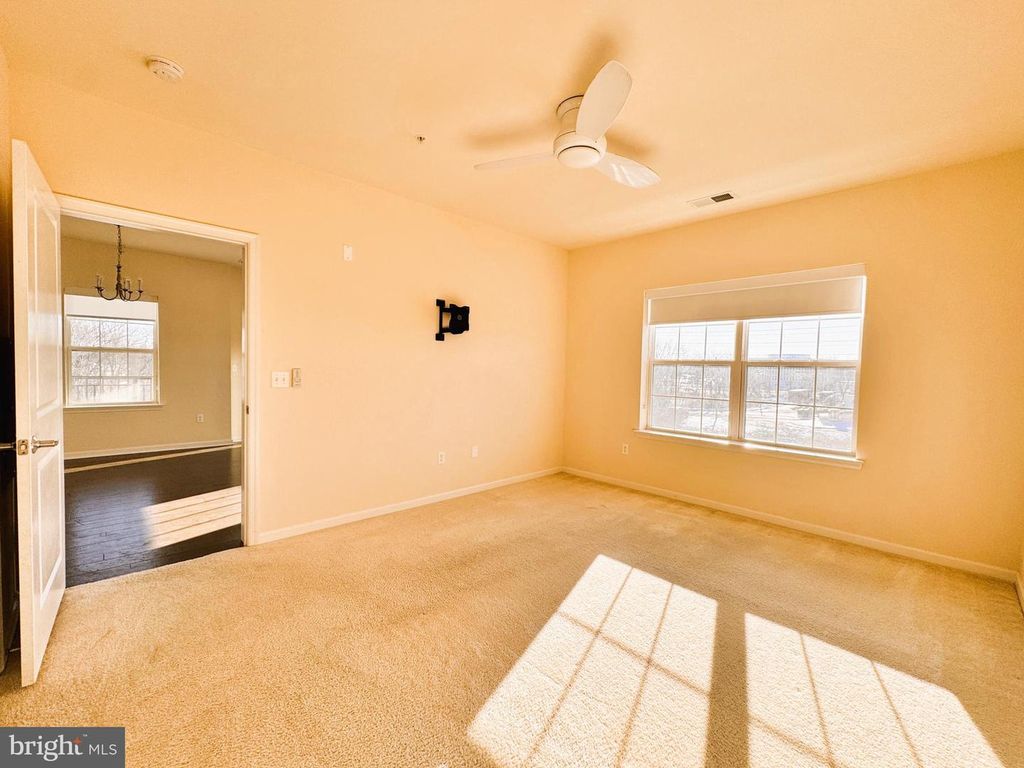 Image 10 of property listing at 938 CAMPBELL ST, South Plainfield, NJ 07080