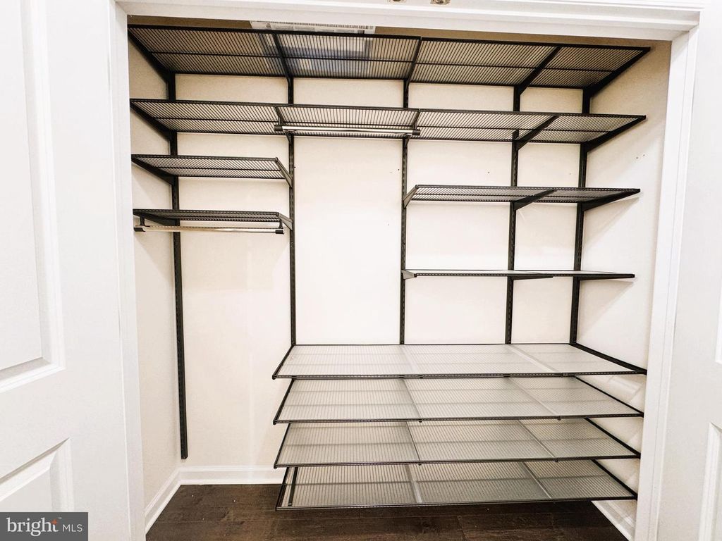 Image 17 of property listing at 938 CAMPBELL ST, South Plainfield, NJ 07080