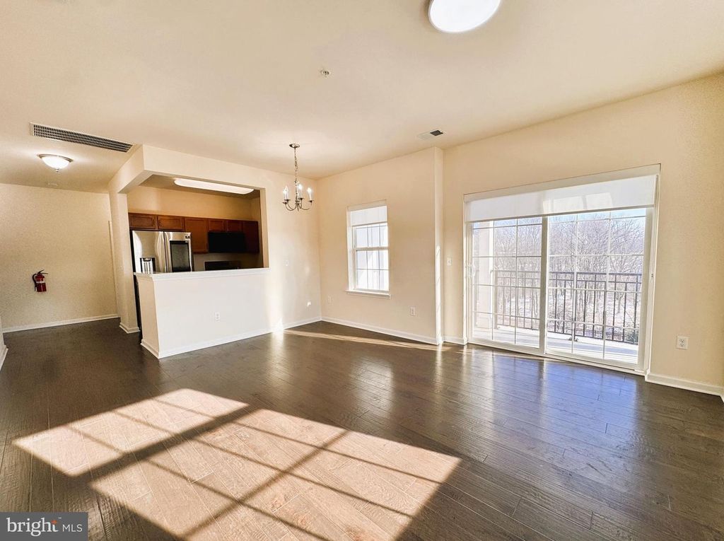 Image 3 of property listing at 938 CAMPBELL ST, South Plainfield, NJ 07080