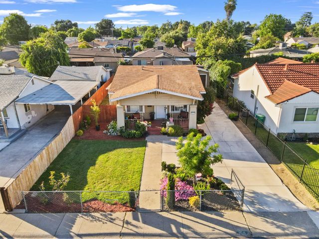 1511 Country Club Blvd, Stockton, CA 95204