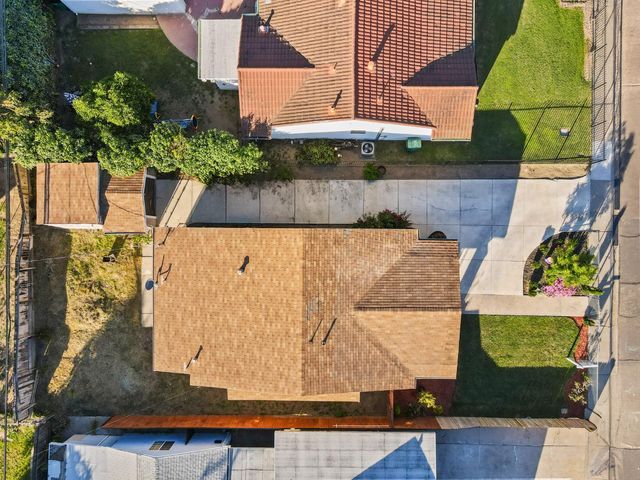 1511 Country Club Blvd, Stockton, CA 95204