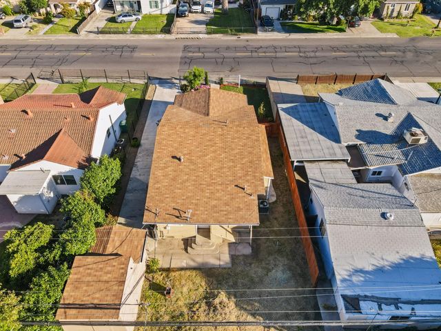 1511 Country Club Blvd, Stockton, CA 95204