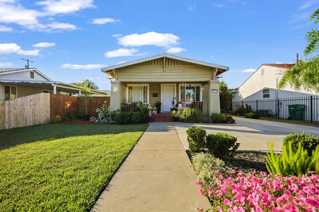 1511 Country Club Blvd, Stockton, CA 95204