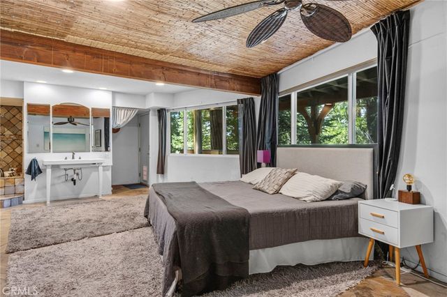 162 C Lane, Lake Arrowhead, CA 92352