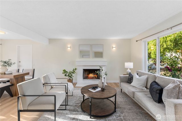 14009 145th Avenue SE, Renton, WA 98059