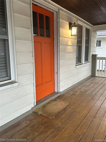 264 E Breckenridge Street, Ferndale, MI 48220