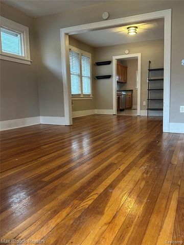 264 E Breckenridge Street, Ferndale, MI 48220