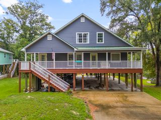 193 Portland Park Road, Freeport, FL 32439