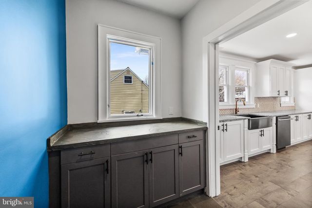 1013 STONE RD, Laurel Springs, NJ 08021