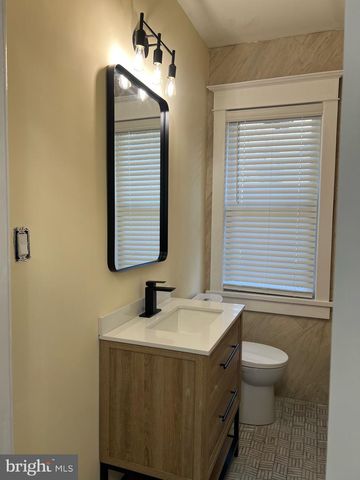 1013 STONE RD, Laurel Springs, NJ 08021