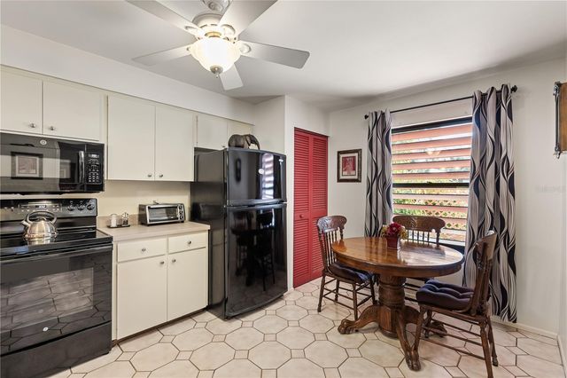 530 SPRING LAKES BOULEVARD, Bradenton, FL 34210