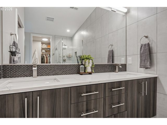 5311 Ne 28TH Ave, Portland, OR 97211