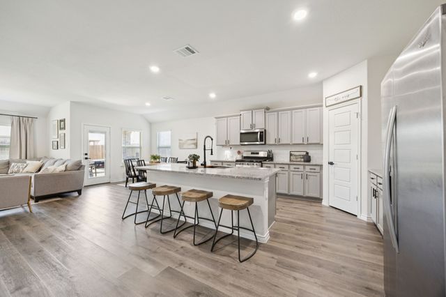 9904 Tinsley Street, Aubrey, TX 76227