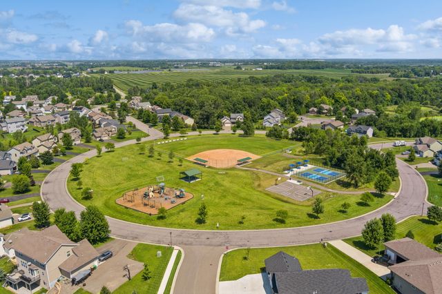 723 Vista Court, Hanover, MN 55341