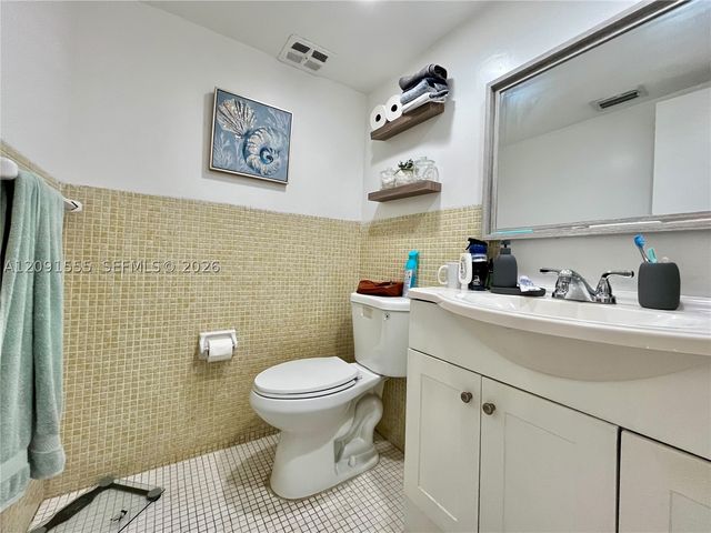 11855 NE 19th Dr 45, North Miami, FL 33181