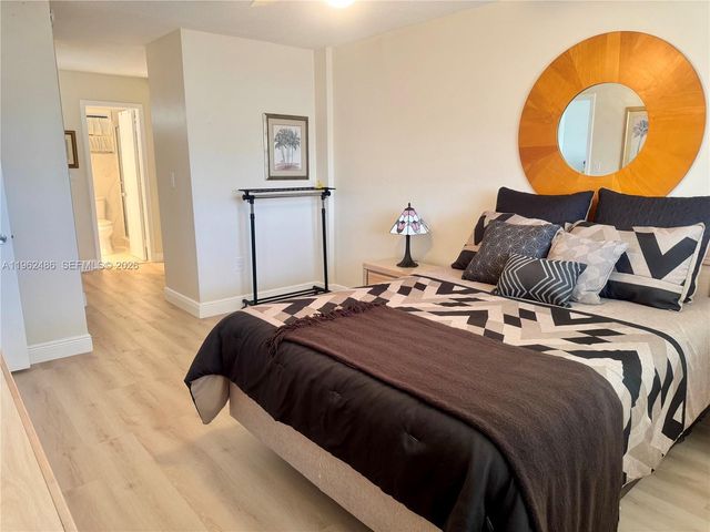 3750 NE 169 ST Apt.G.405, North Miami Beach, FL 33160