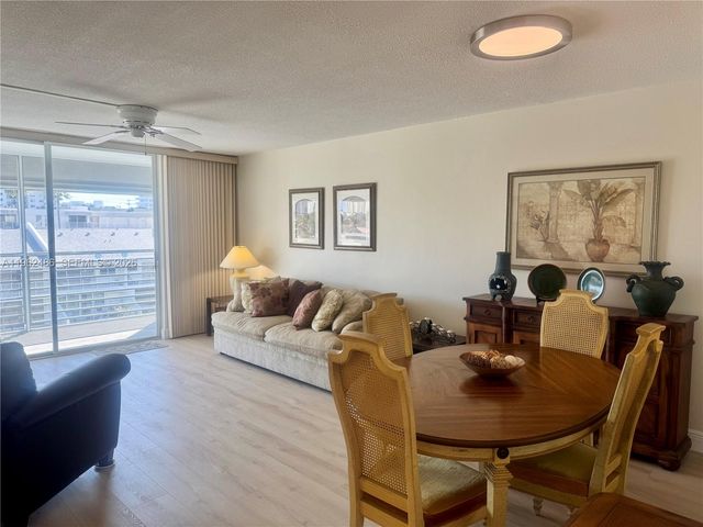 3750 NE 169 ST Apt.G.405, North Miami Beach, FL 33160