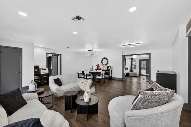 5500 West Place, Mangonia Park, FL 33407
