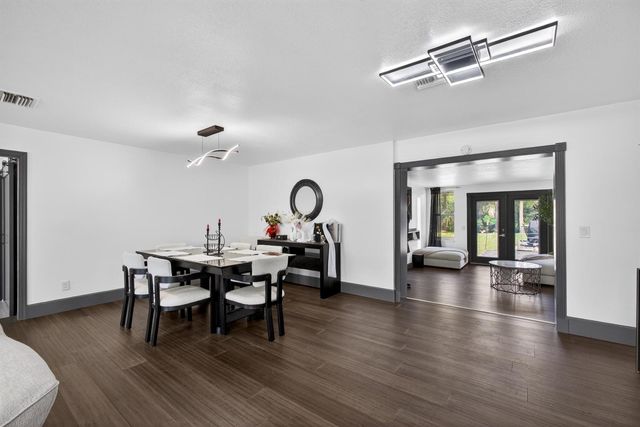 5500 West Place, Mangonia Park, FL 33407