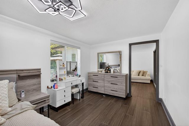 5500 West Place, Mangonia Park, FL 33407