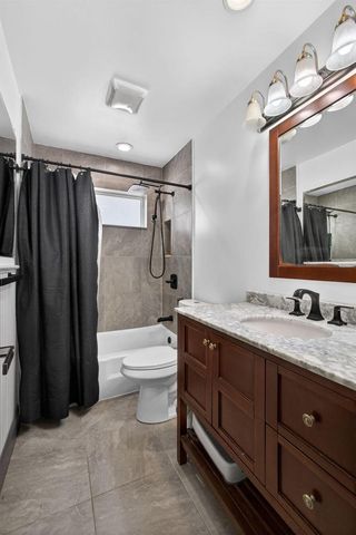 5500 West Place, Mangonia Park, FL 33407