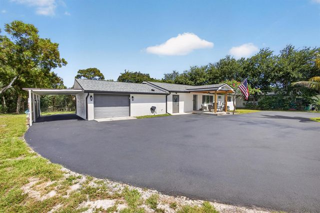 5500 West Place, Mangonia Park, FL 33407