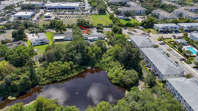 5500 West Place, Mangonia Park, FL 33407