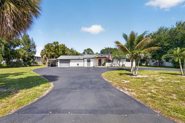 5500 West Place, Mangonia Park, FL 33407