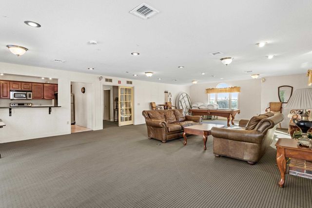 90 Eastern Ave Apt 204, Manchester, NH 03104