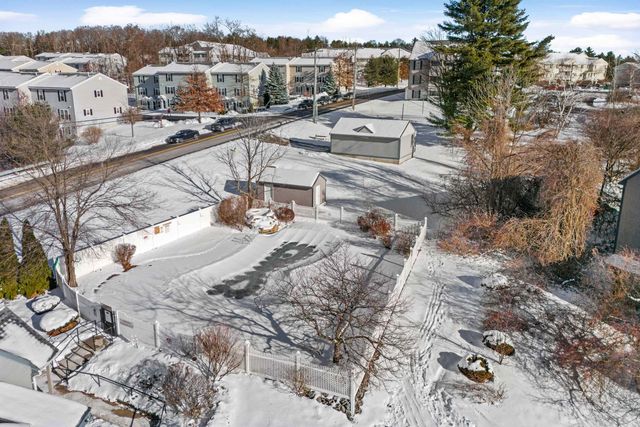 90 Eastern Ave Apt 204, Manchester, NH 03104