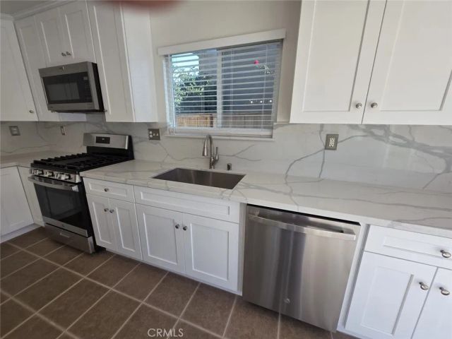 28688 Lavatera Avenue, Murrieta, CA 92563