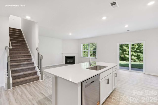 536 Dazzle Loop, Newton, NC 28658