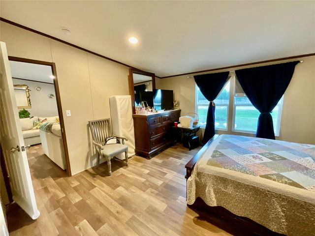 128 Ciervo ST, Cedar Creek, TX 78612