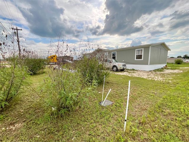 128 Ciervo ST, Cedar Creek, TX 78612