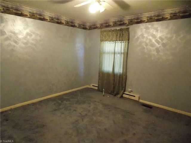 1004 Hillcroft Road, Browns Summit, NC 27214