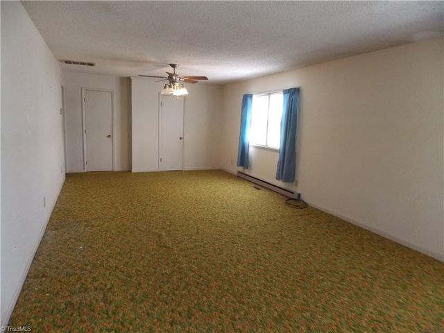 1004 Hillcroft Road, Browns Summit, NC 27214