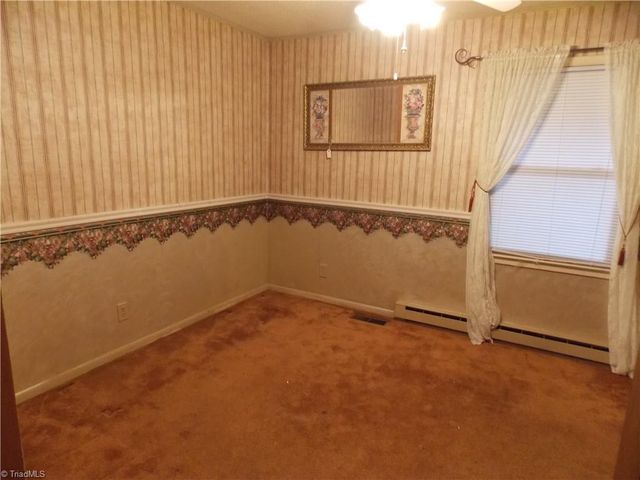 1004 Hillcroft Road, Browns Summit, NC 27214