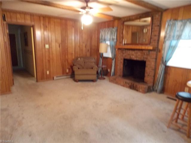 1004 Hillcroft Road, Browns Summit, NC 27214