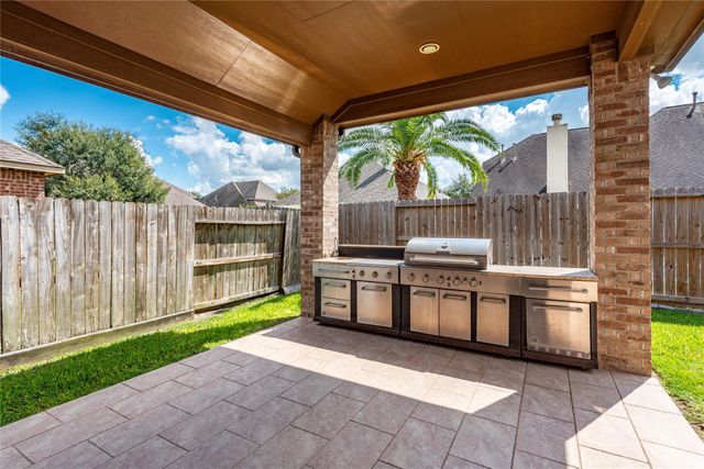 24211 Bella Florence Drive, Richmond, TX 77406