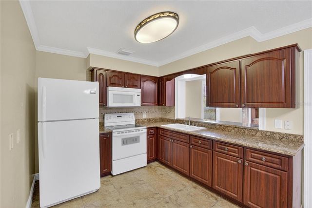 3605 W FLORA STREET, Tampa, FL 33614