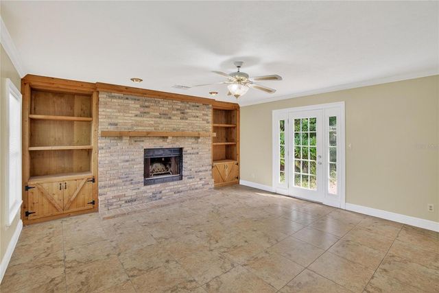 3605 W FLORA STREET, Tampa, FL 33614