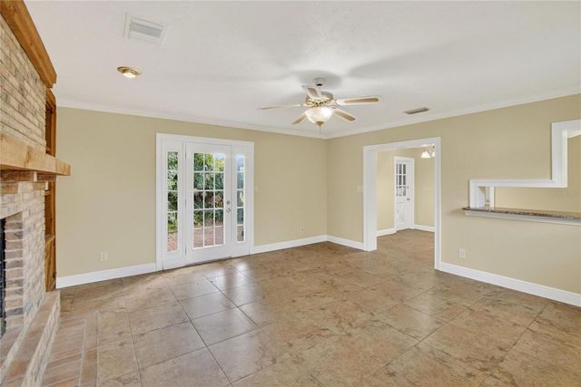 3605 W FLORA STREET, Tampa, FL 33614